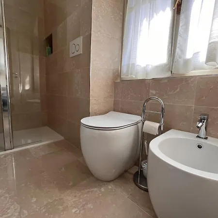 Апартаменты Vsc - In Storica Vista E Piscina Леза