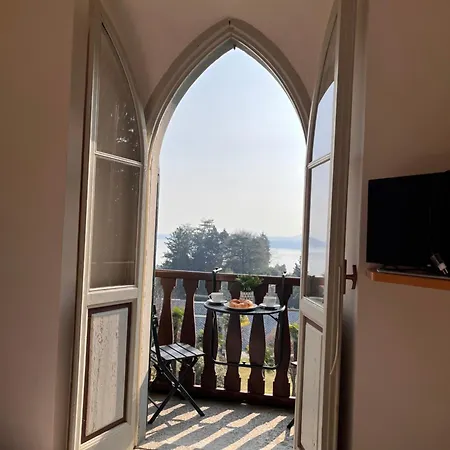 Vsc - In Storica Vista E Piscina *