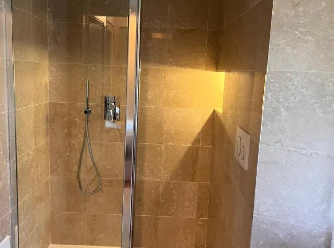 Vsc - In Storica Vista E Piscina Lägenhet